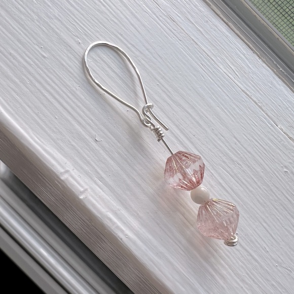 Handmade sterling silver champagne pink beaded earrings - Picture 4 of 4